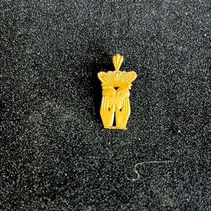 Vintage Irish Claddach Pendant